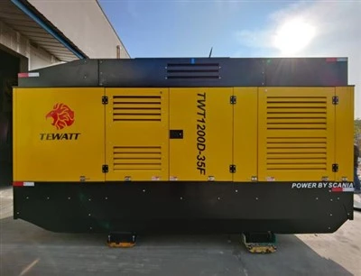 Воздушный компрессор TEWATT на прицепе